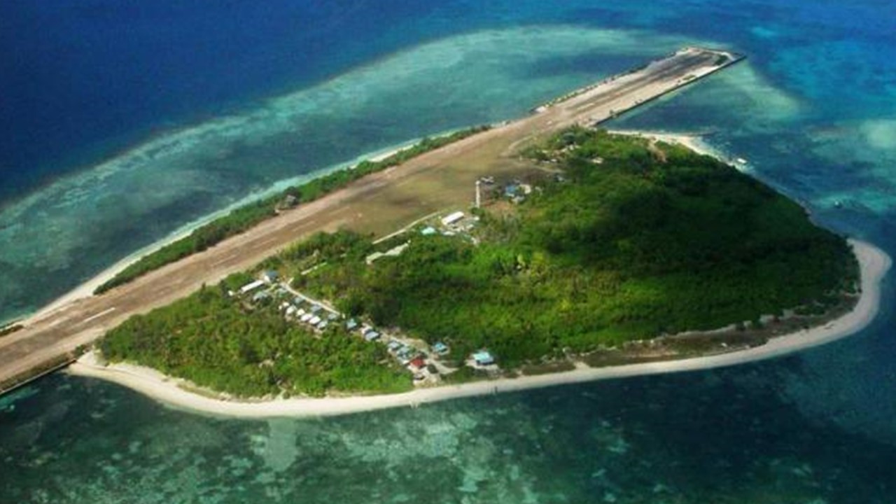 Paglalagay Ng Police Gunboats At Customs Outpost Sa Pag Asa Island