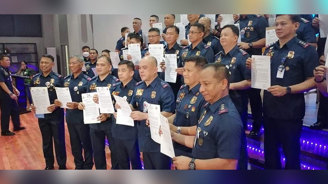 Panawagang Courtesy Resignation Sa Ilang Opisyal Ng Pnp Na Umanoy