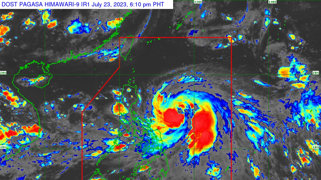 Egayph Lumakas Pa Habang Papalapit Ng Bansa Signal No Nakataas Sa