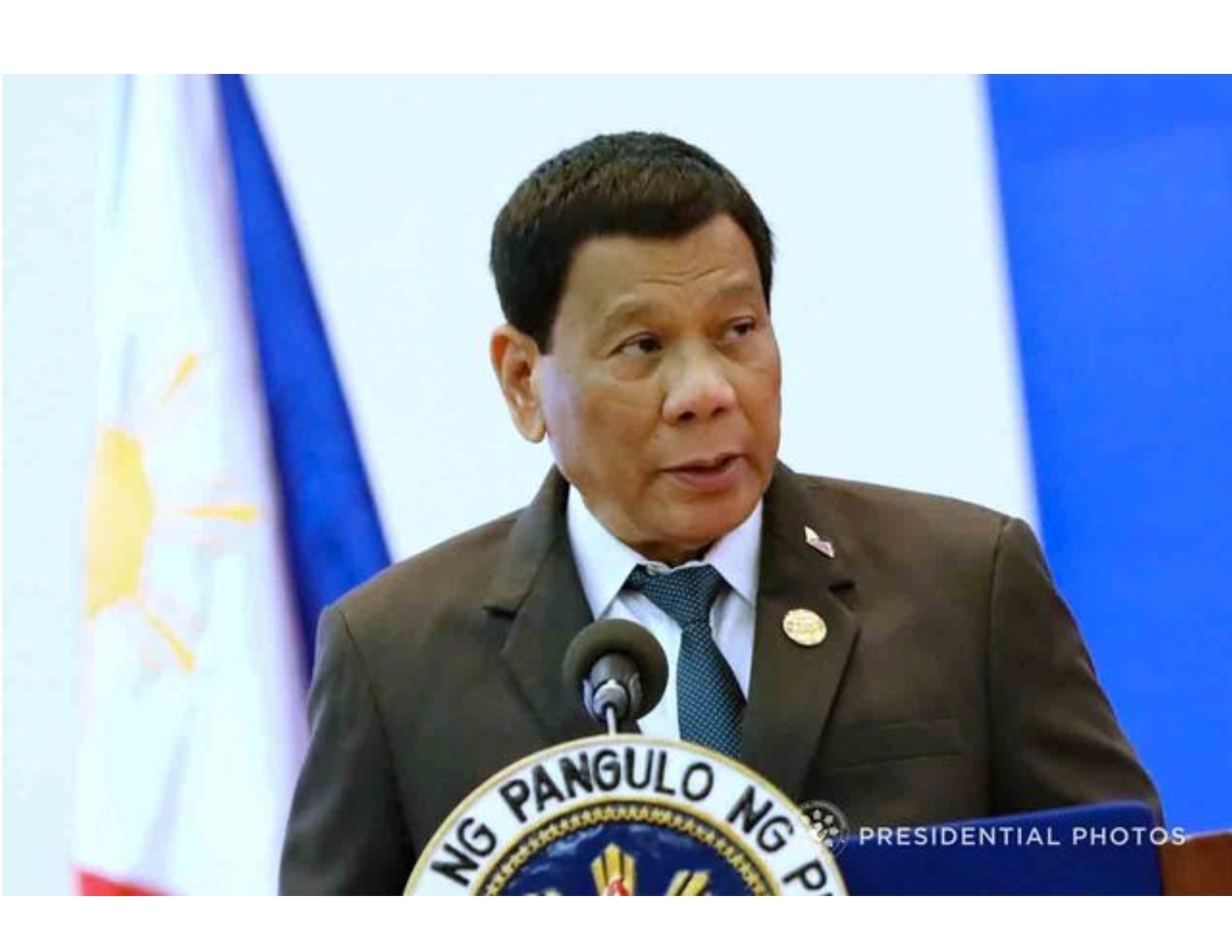 Vina Araneta on X: Look: Duterte -signed 500 peso bill.   / X