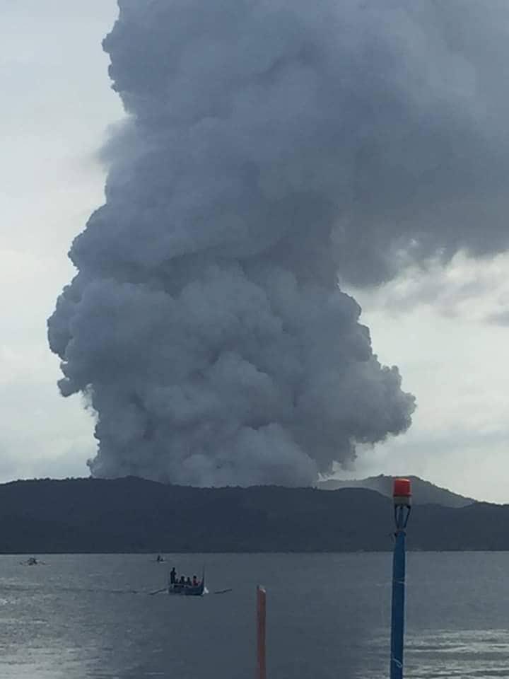 Alert Level 2, Itinaas Sa Bulkang Taal, Mga Residenteng Nakatira ...