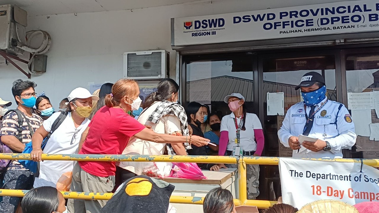 Walk Ins Sa Mga Kukuha Ng Educational Ayuda Mula Sa Dswd Hindi Na Papayagan Rmn Networks 8552