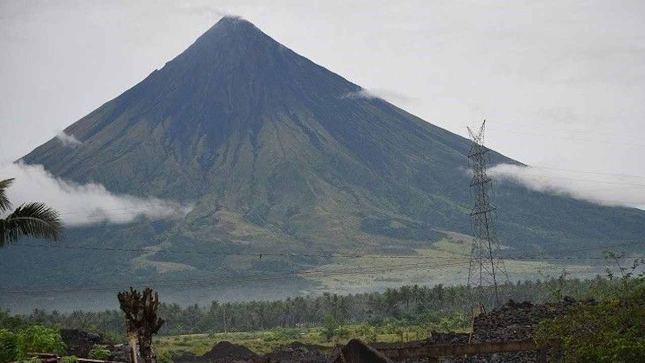 PHIVOLCS, Walang Naitalang Volcanics Earthquake Sa Bulkang Mayon Sa ...