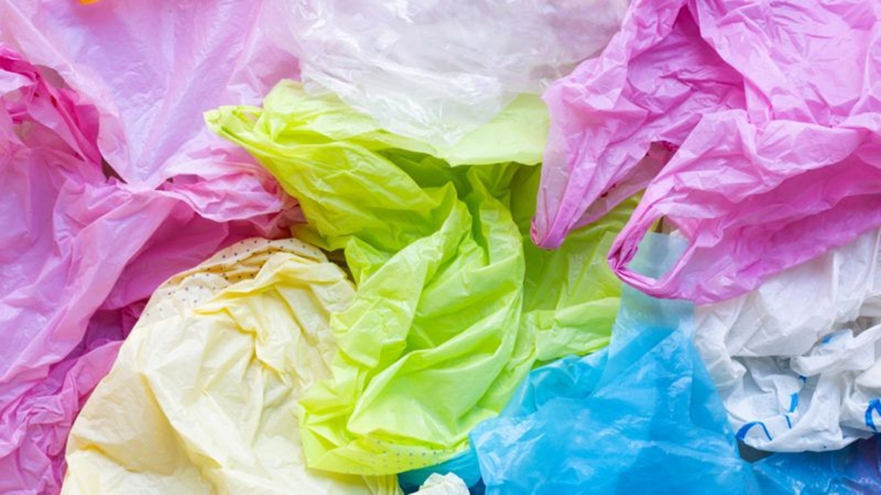 Buwis sa plastic bag, tiyak papasanin ng mamamayan ayon sa ACT Teachers ...