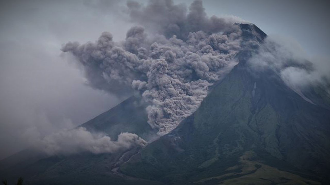 Higit 200 Volcanic Earthquake, Naitala Sa Bulkang Mayon Sa Nakalipas Na ...