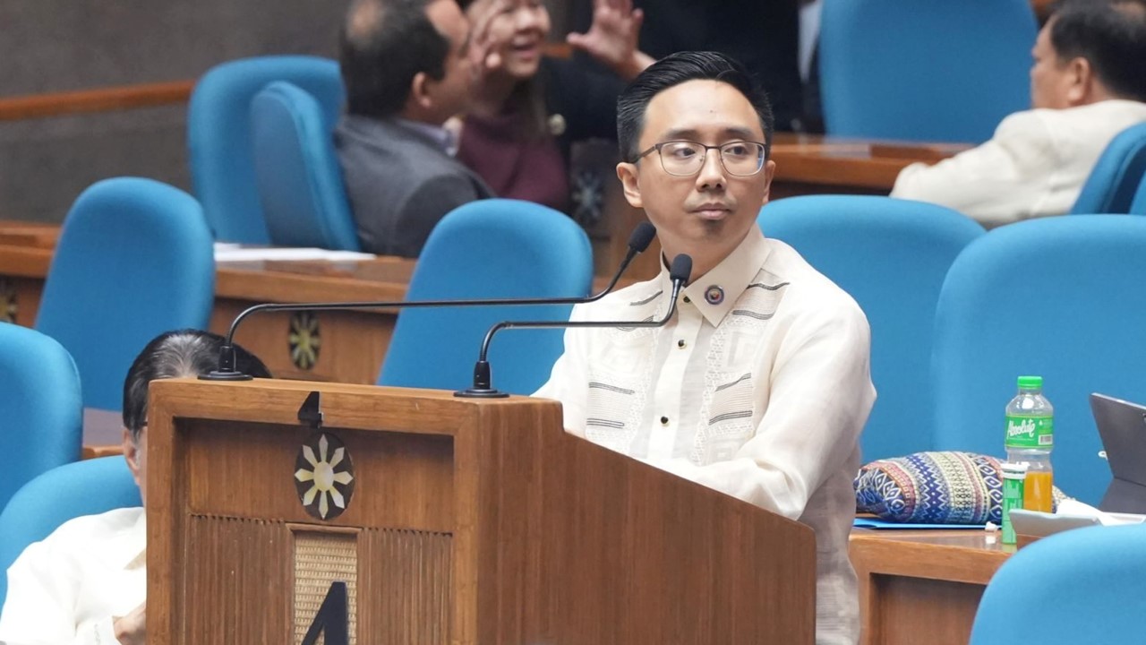 Kabataan Party List Rep Raoul Manuel Balak Imbestigahan Ng Senado Dahil Sa Pagiging Miyembro 7311