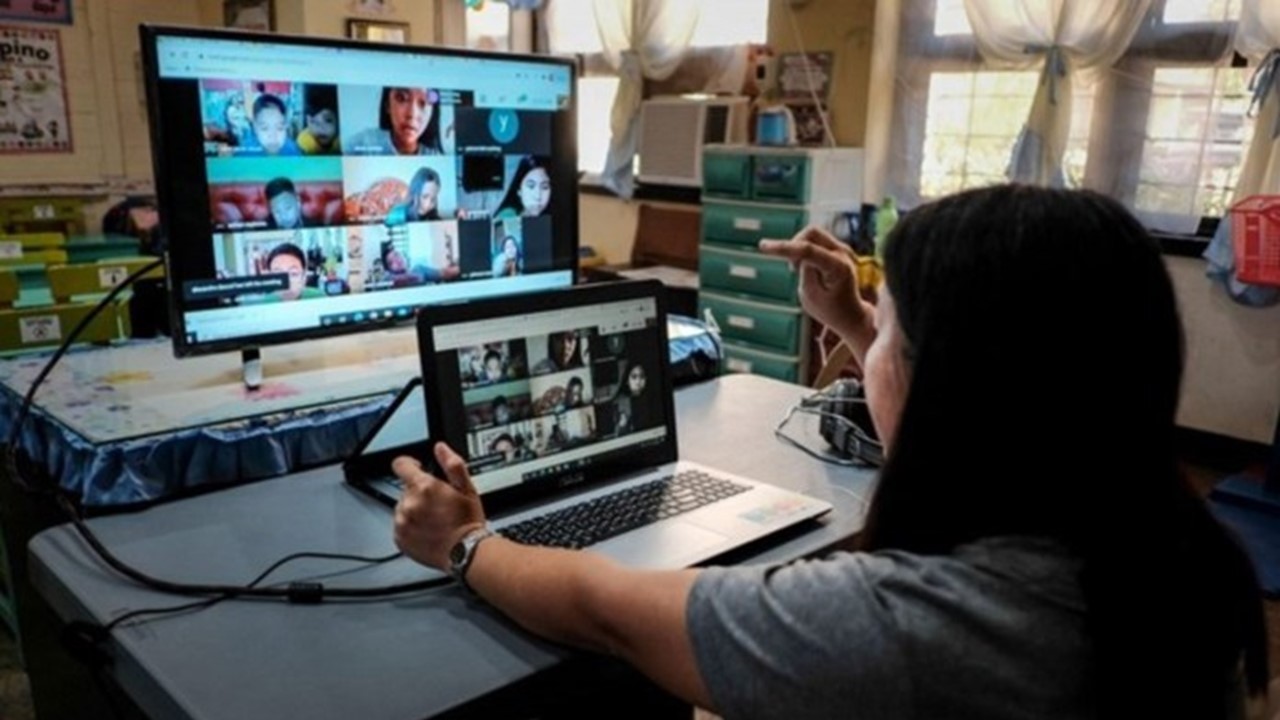 Pagpapatupad ng blended learning sa mga paaralan ngayong panahon ng tag