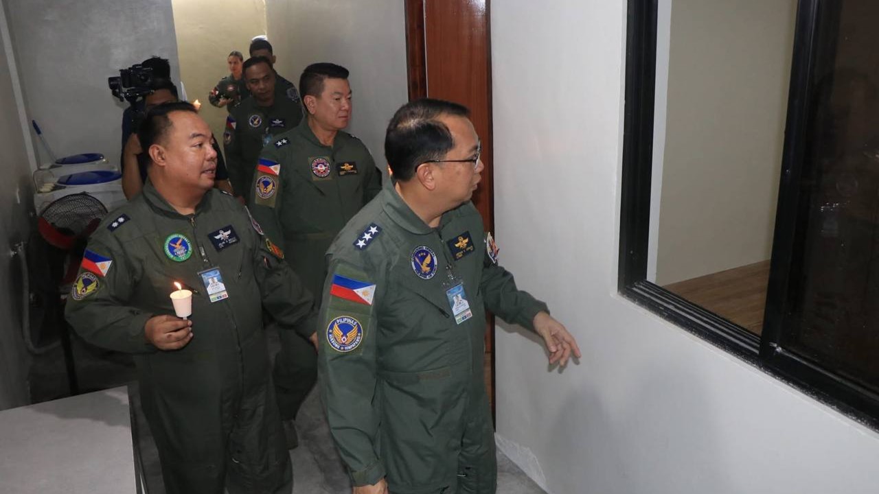 inagurasyon-ng-mga-bagong-ayos-na-barracks-para-sa-mga-personnel-ng-paf